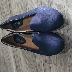 Euro Soft by Sofft size 8 navy blue